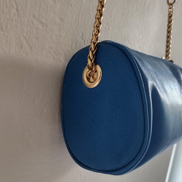 Vintage Liz Claiborne 90's barrel/messenger/cross body genuine leather blue bag - Picture 8 of 12